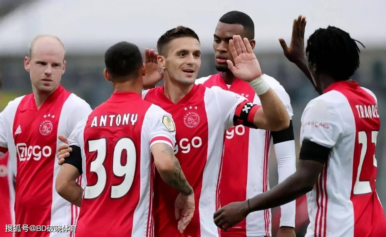 何出现这样 何出现这样