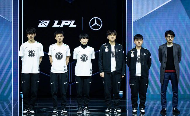 步路程里 步路程里